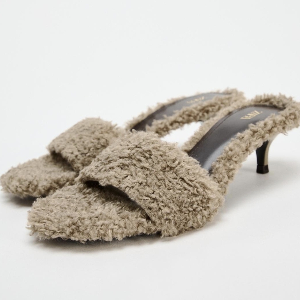 ZARA  KITTEN  HEEL  SANDALS